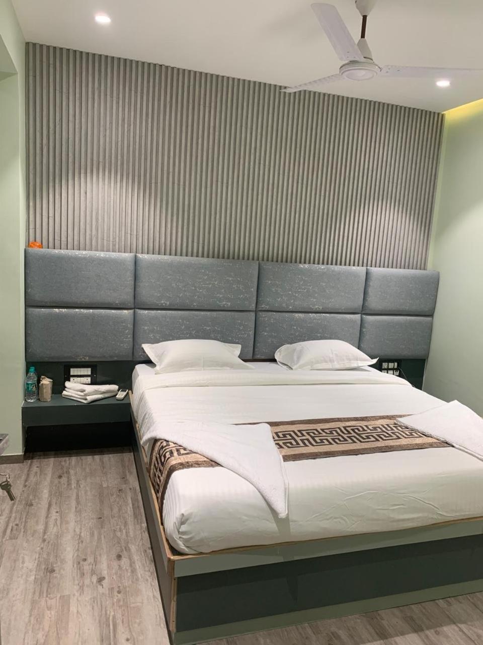 Hotel Grand Bee Residency Bhiwandi エクステリア 写真